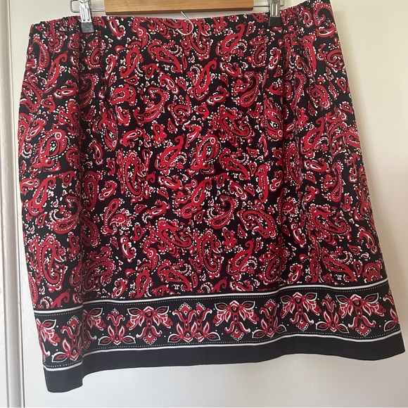 Talbots A-Line Skirt Bandana Print Navy Blue and Red Lined Plus size 18W Petite - Picture 8 of 15